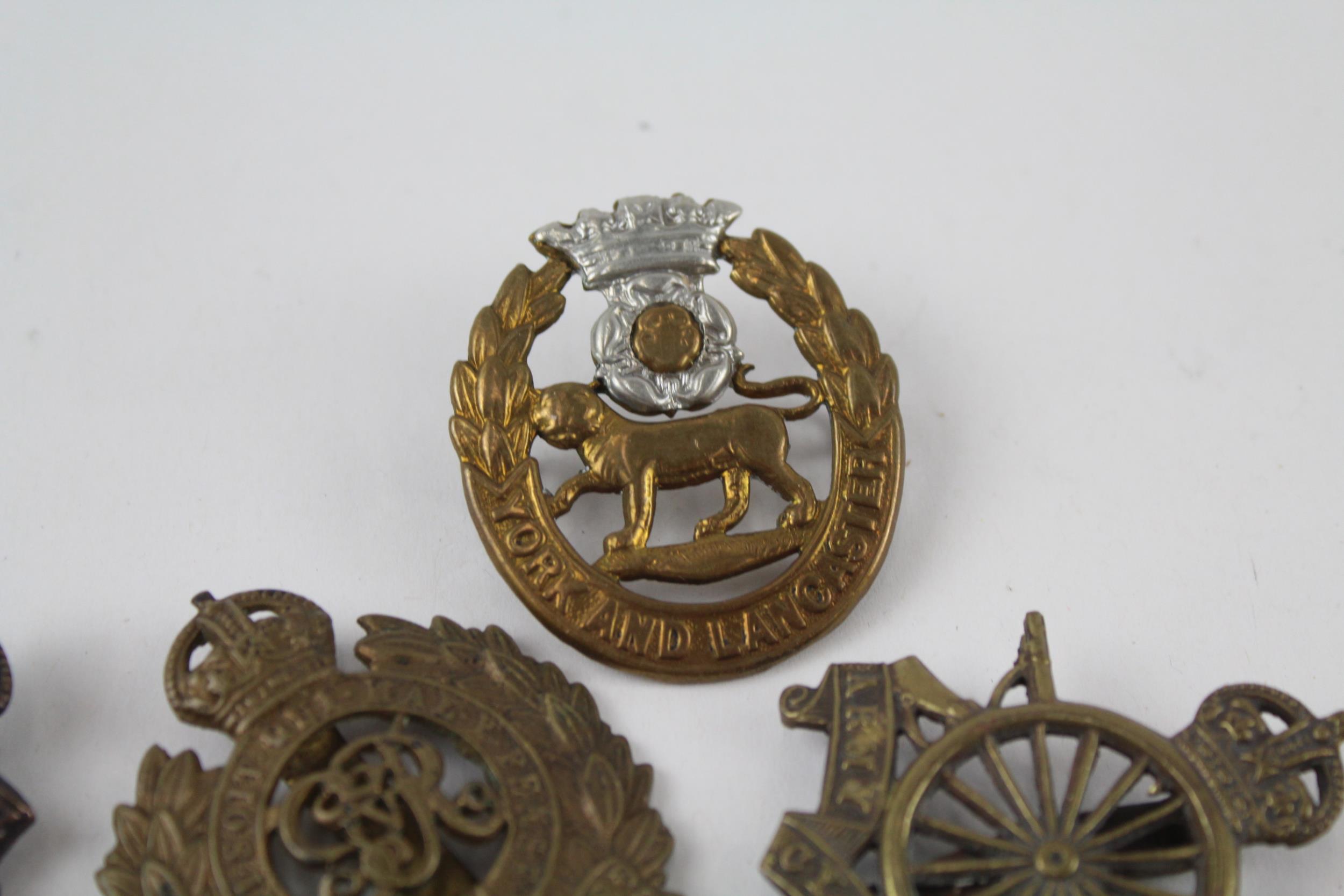 Military/Cap Badges x 10 inc. Army Cyclists Corps, Royal Armoured Corps Etc - Military/Cap Badges - Image 2 of 7