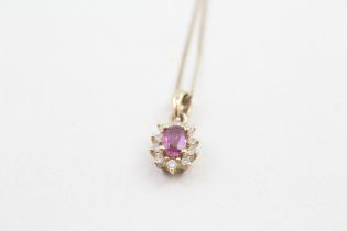 9ct gold ruby & diamond pendant necklace (1.1g)