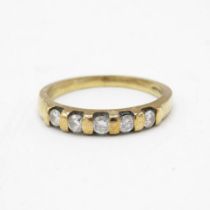 9ct gold diamond bar set half eternity ring (1.7g) Size I 1/2