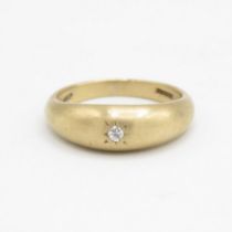 9ct gold diamond single stone ring with starburst motif Size N 4.4 g