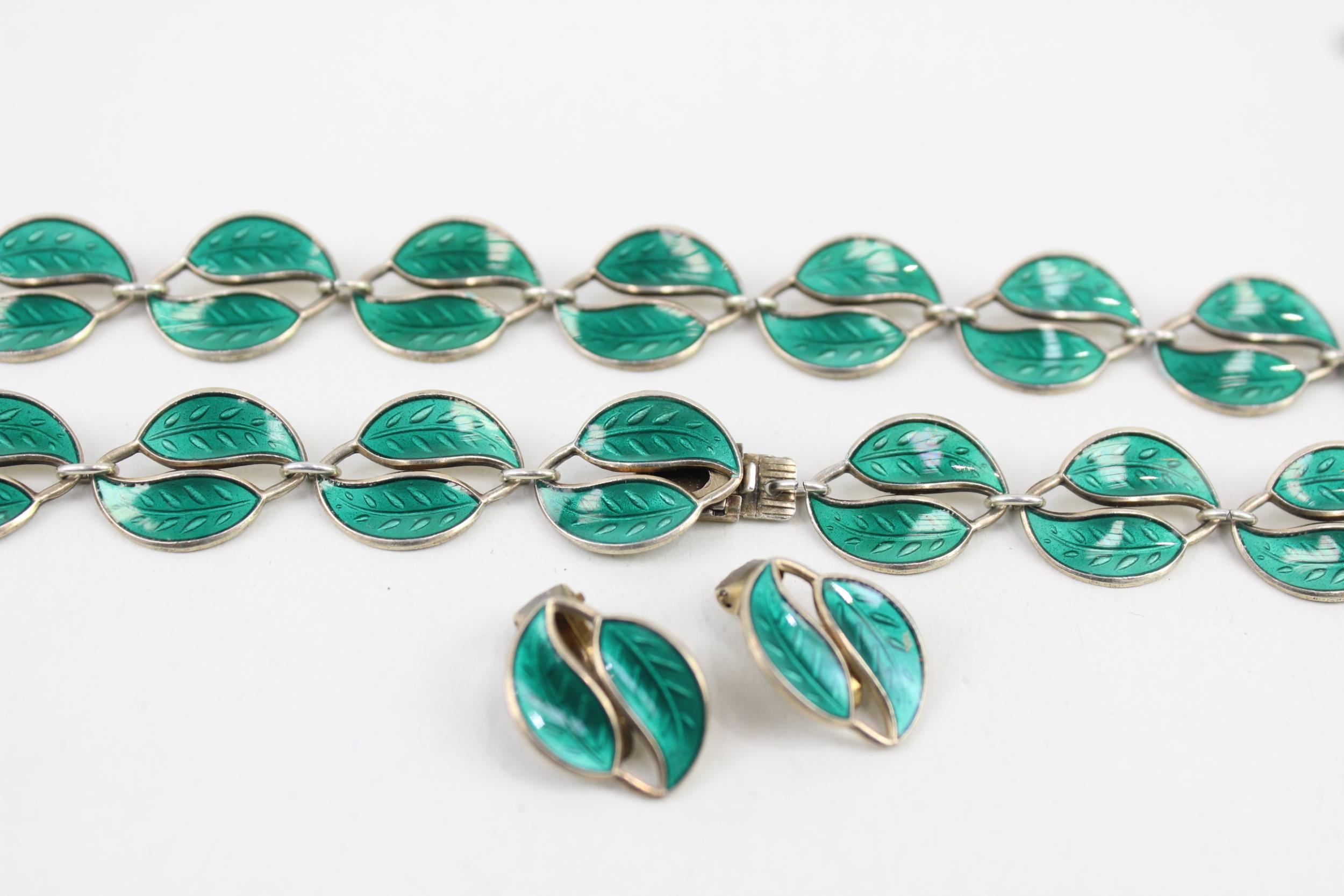 Silver enamel necklace and clip on earrings jewellery set by David Anderson (30g) - Image 5 of 8