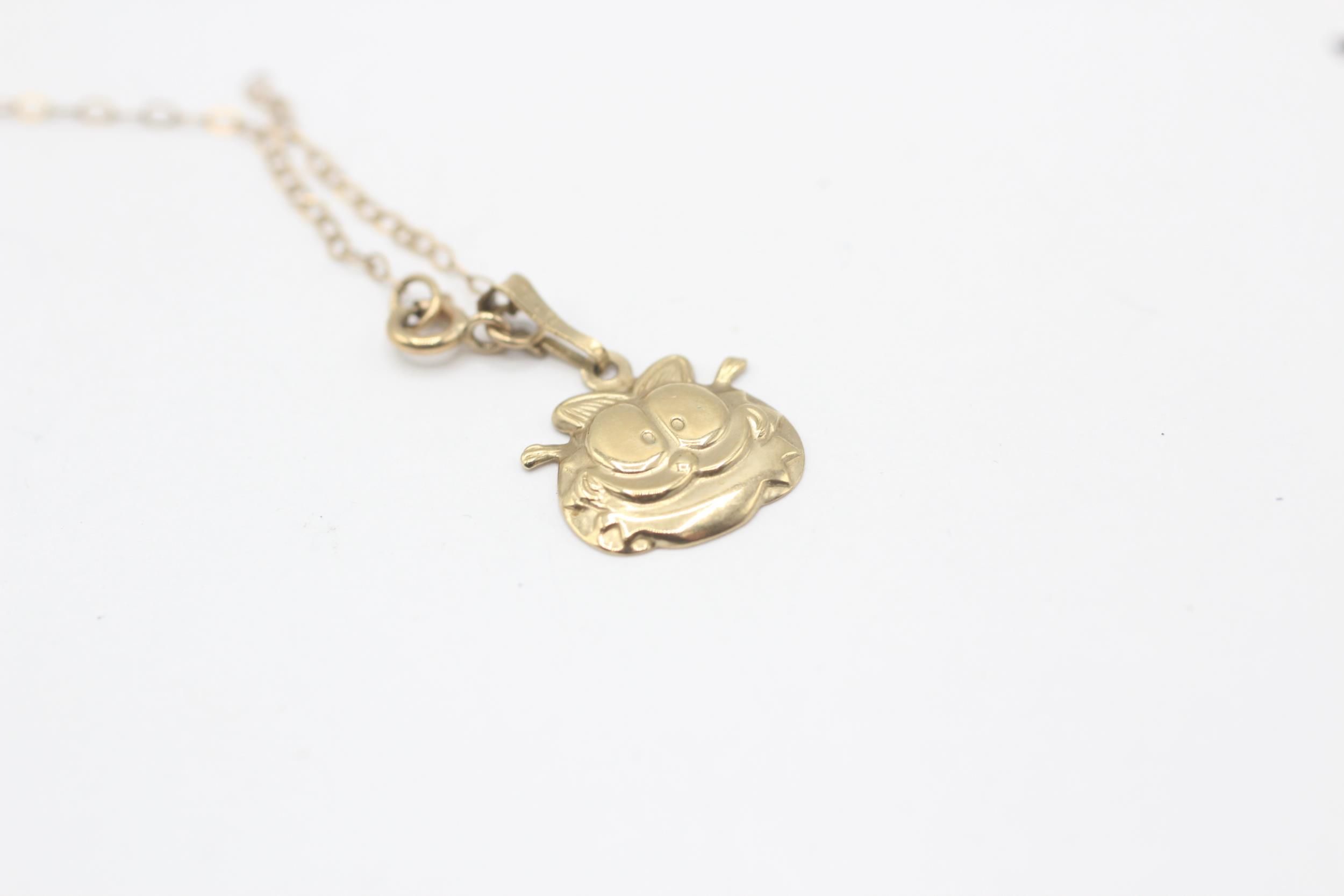 9ct gold Garfield pendant necklace 0.6 g