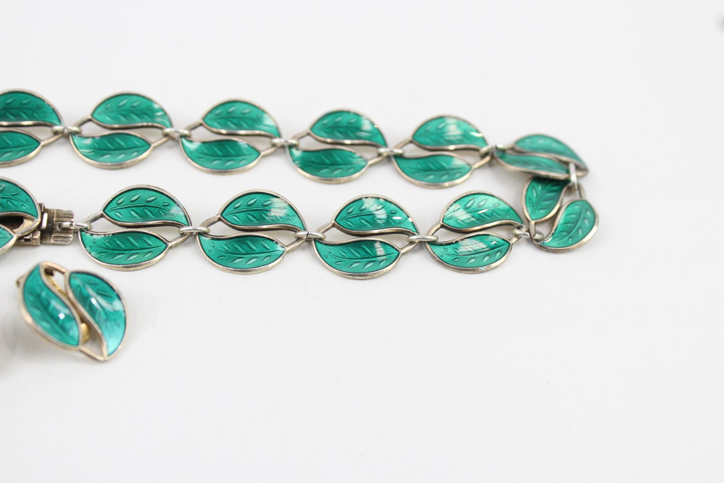 Silver enamel necklace and clip on earrings jewellery set by David Anderson (30g) - Image 6 of 8