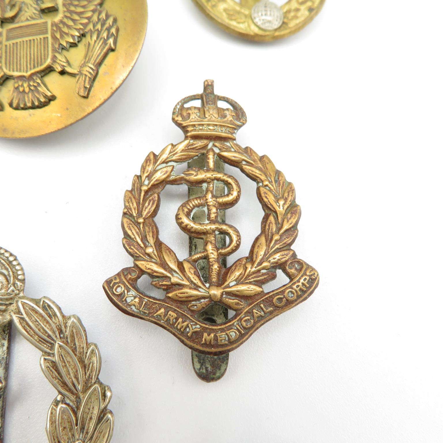 15x Military cap badges including Royal Scots Army Air Corps etc. - - Image 7 of 16
