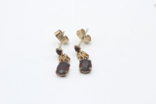 9ct gold garnet dangle earrings