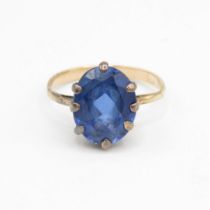 9ct gold oval cut blue gemstone dress ring, claw set Size L 2.8 g