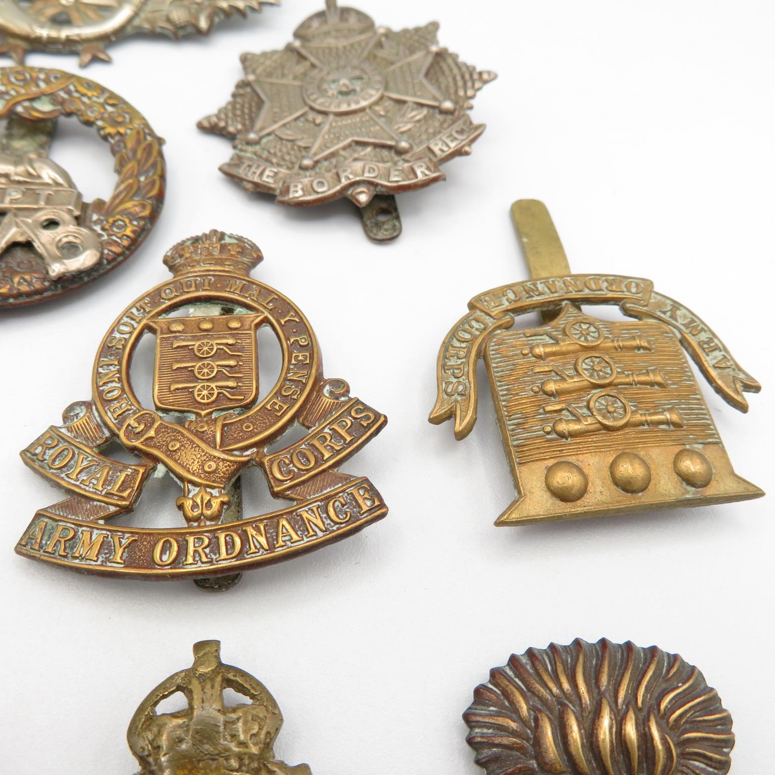 15x military cap badges including Tank Reg Border East etc. - - Image 5 of 8