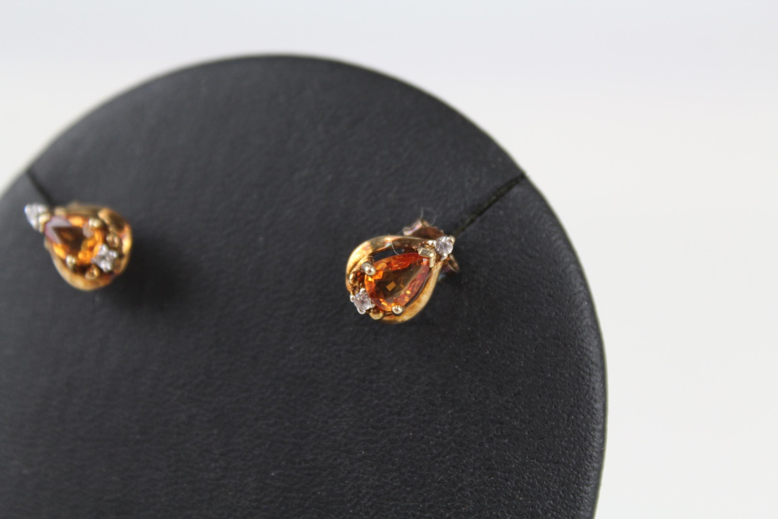 9ct gold pear cut yellow gemstone & white sapphire stud earrings with scroll backs - Image 3 of 4