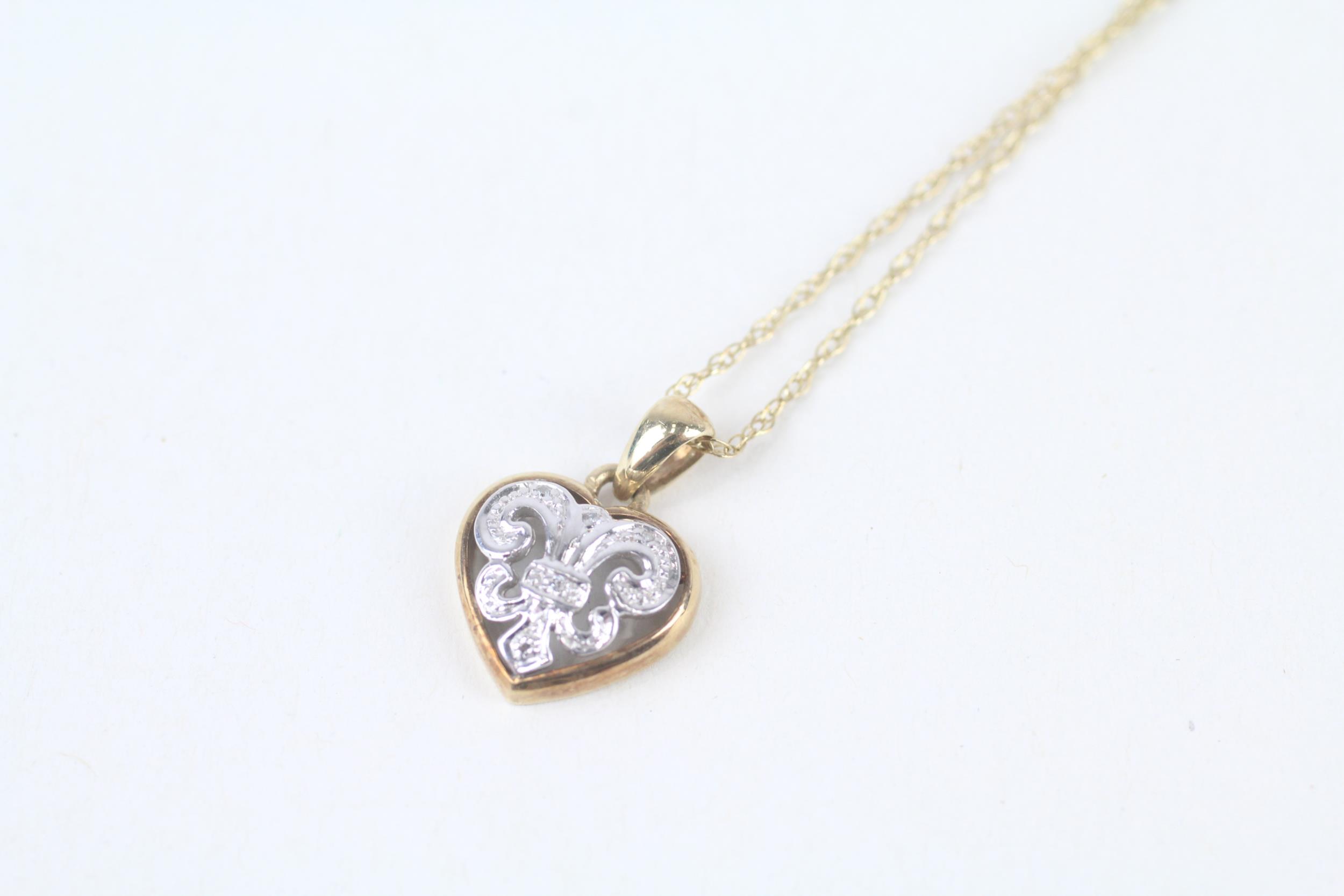 9ct gold diamond heart pendant necklace