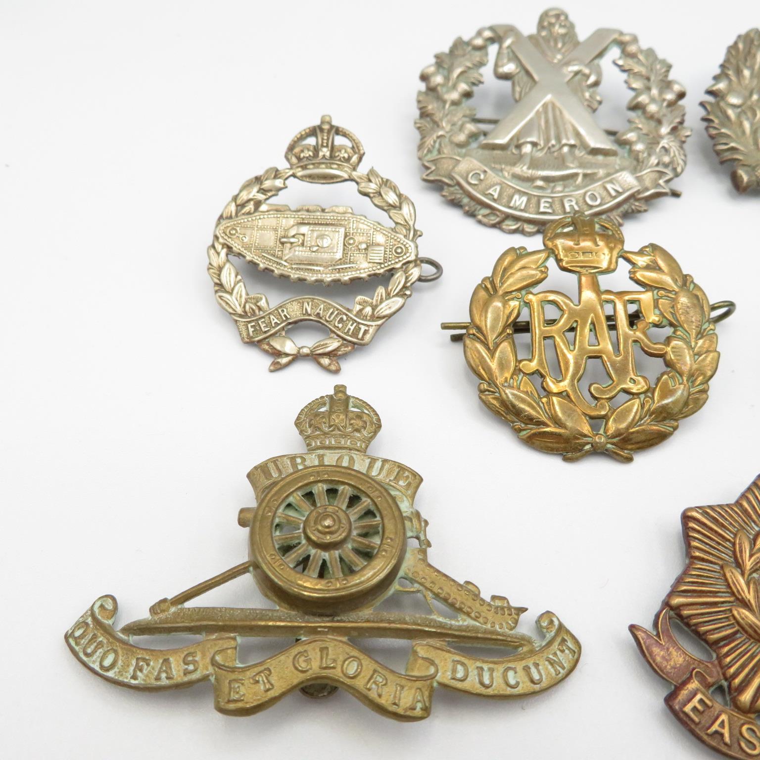 15x military cap badges including Tank Reg Border East etc. - - Image 3 of 8