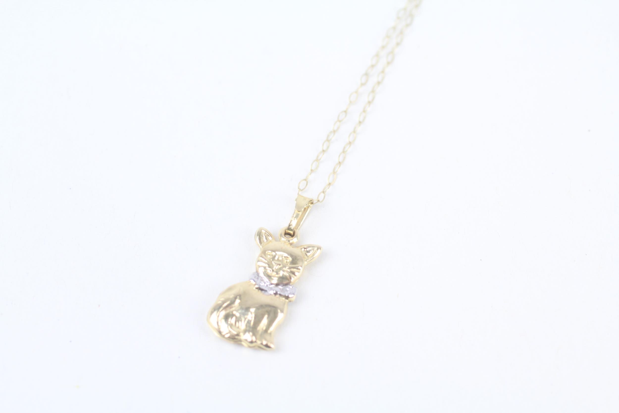 9ct gold cat pendant necklace