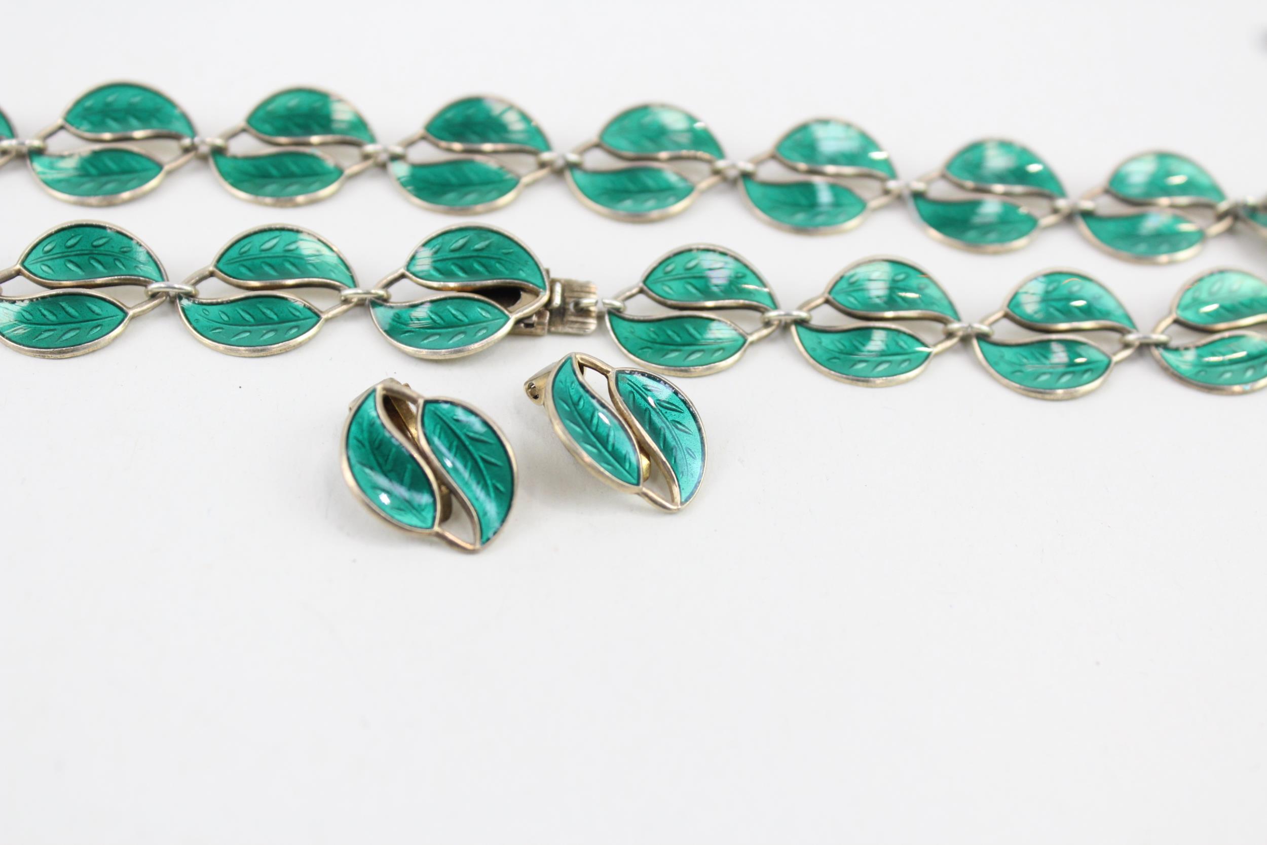 Silver enamel necklace and clip on earrings jewellery set by David Anderson (30g) - Image 3 of 8