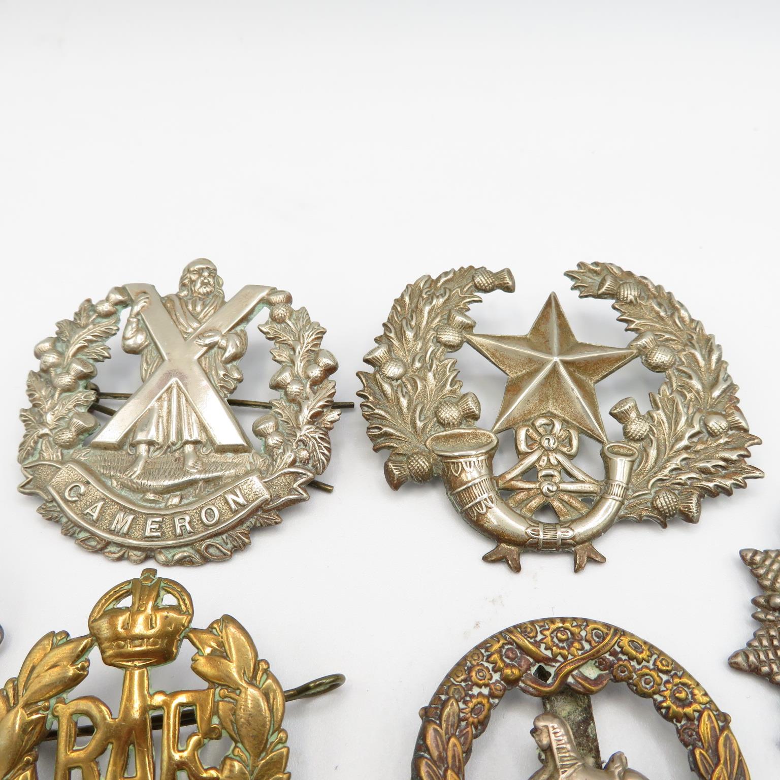15x military cap badges including Tank Reg Border East etc. - - Image 2 of 8