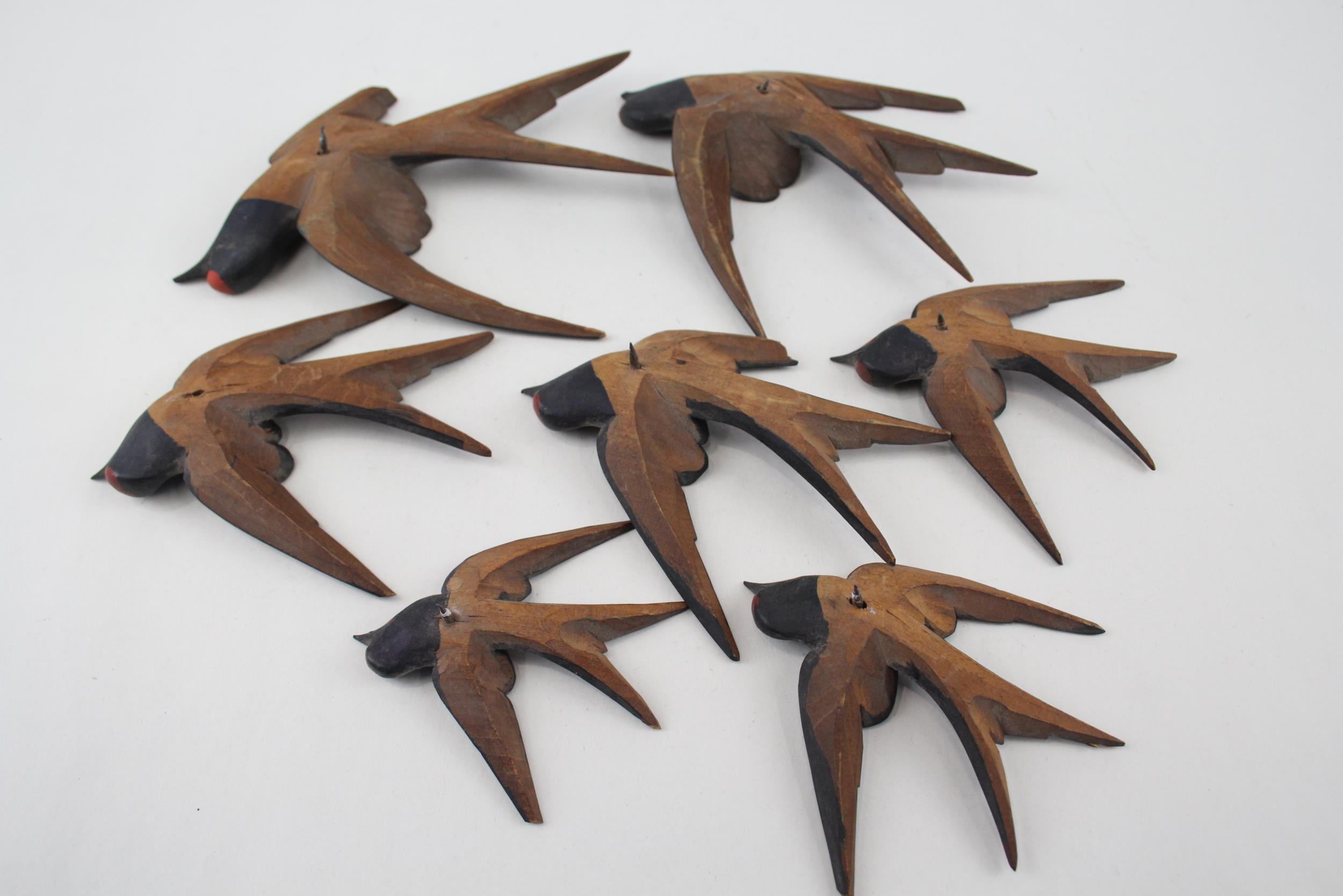 7 x Antique Hand Carded African Wooden Birds In Flight Wall Decorations - Diameter of Largest - 14cm - Image 9 of 9