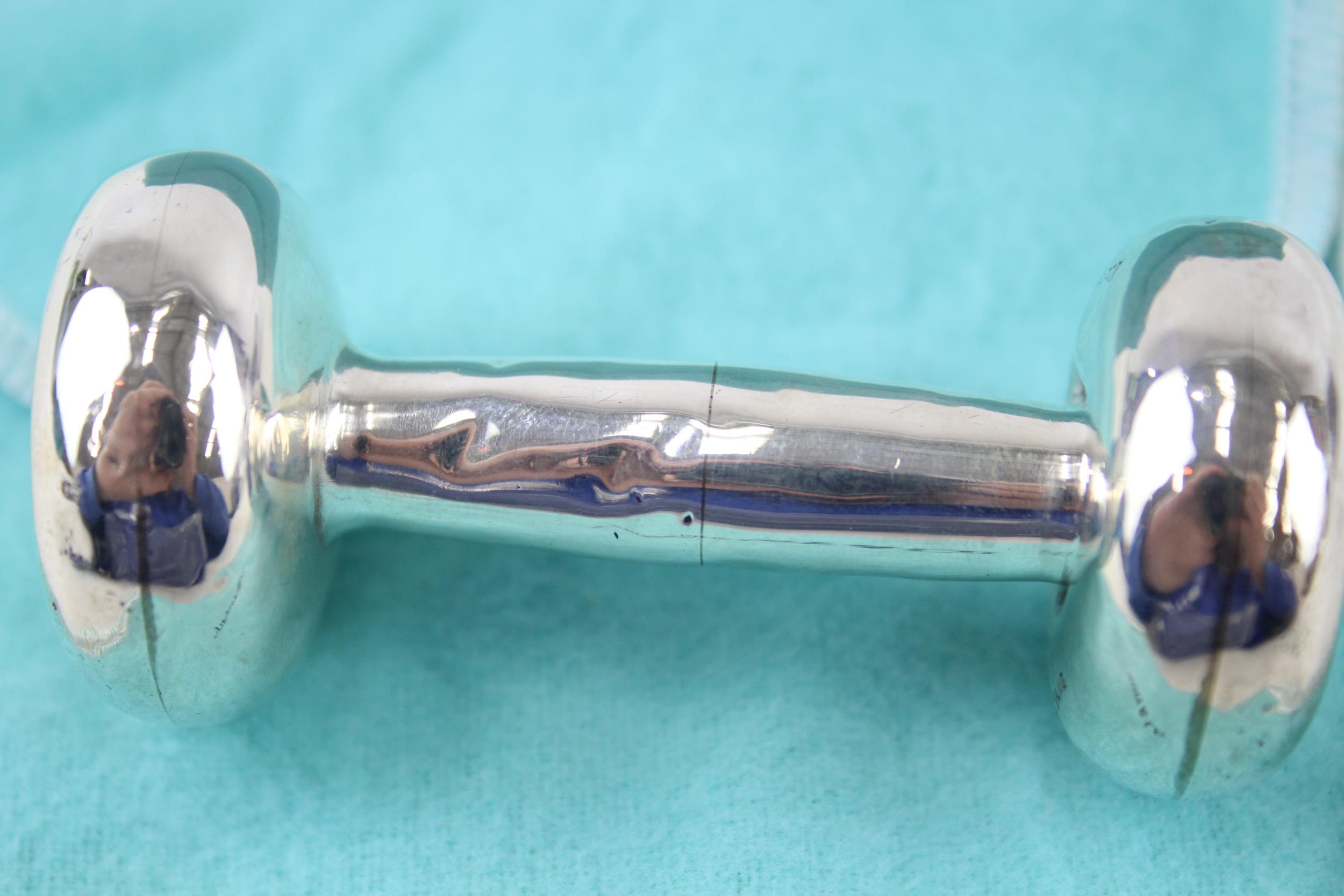 Vintage TIFFANY & CO. Stamped .925 Sterling Silver Plain Baby Rattle Boxed (27g) - Length - 7.2cm In - Image 4 of 6