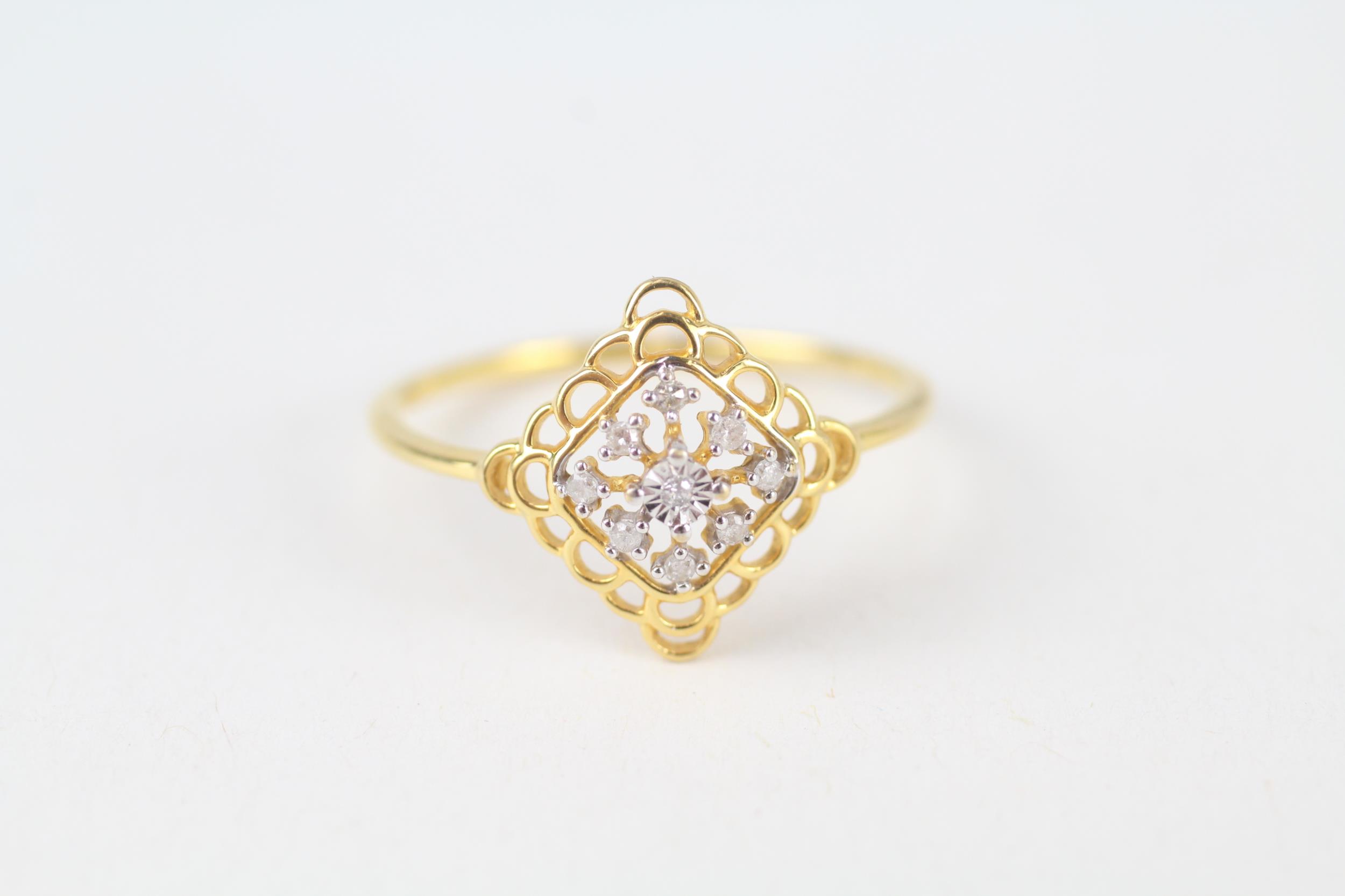 9ct gold diamond cluster openwork ring Size R 1/2 1.3 g - Image 2 of 5