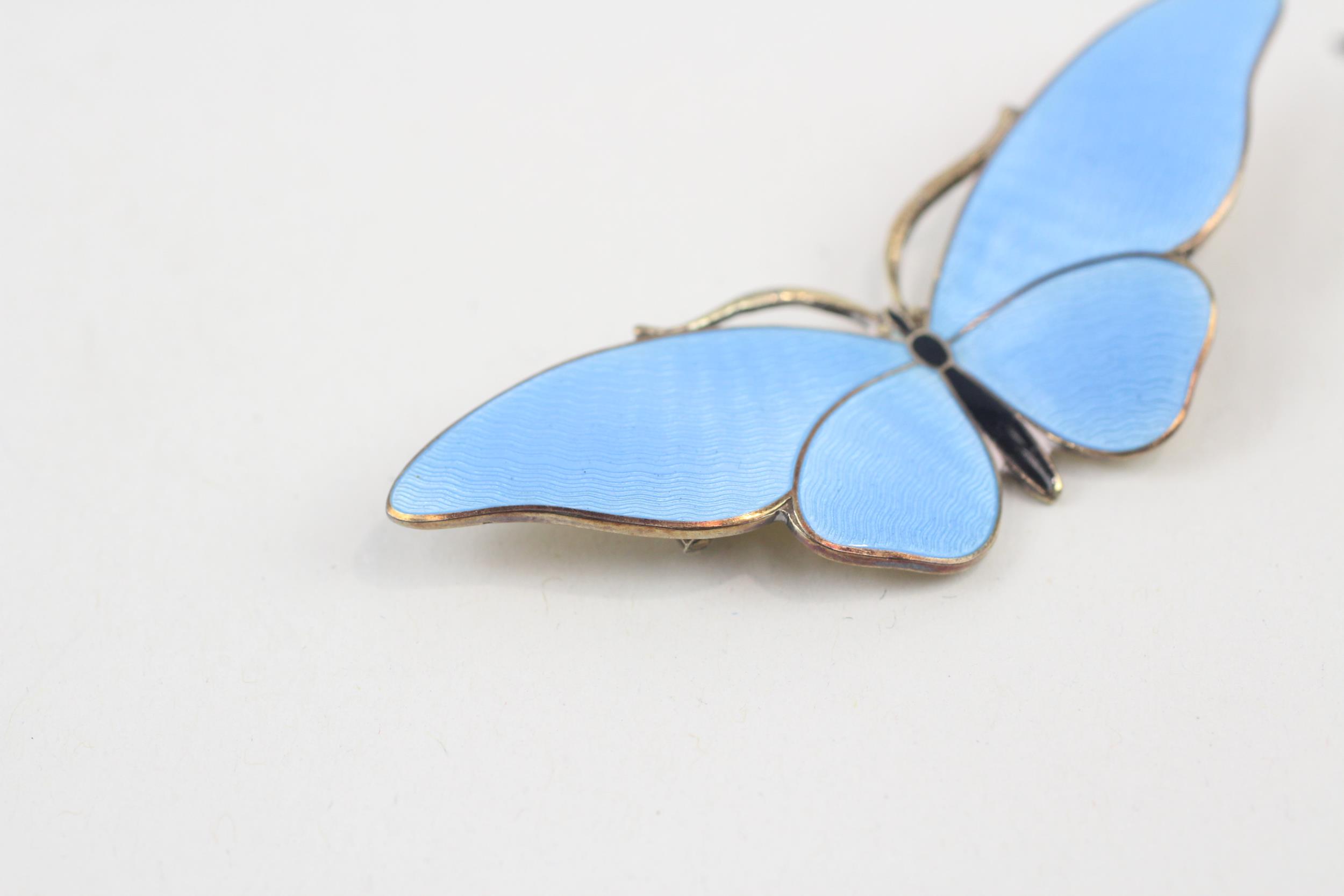 Silver enamel butterfly brooch by Gustav Hellstrom (13g) - Image 8 of 13