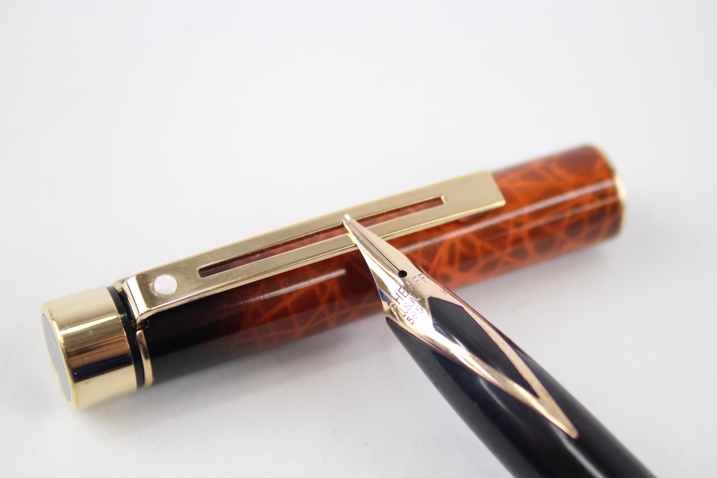 Vintage SHEAFFER Targa Orange Lacquer Fountain Pen w/ 14ct Gold Nib WRITING - Dip Tested & WRITING - Image 2 of 4