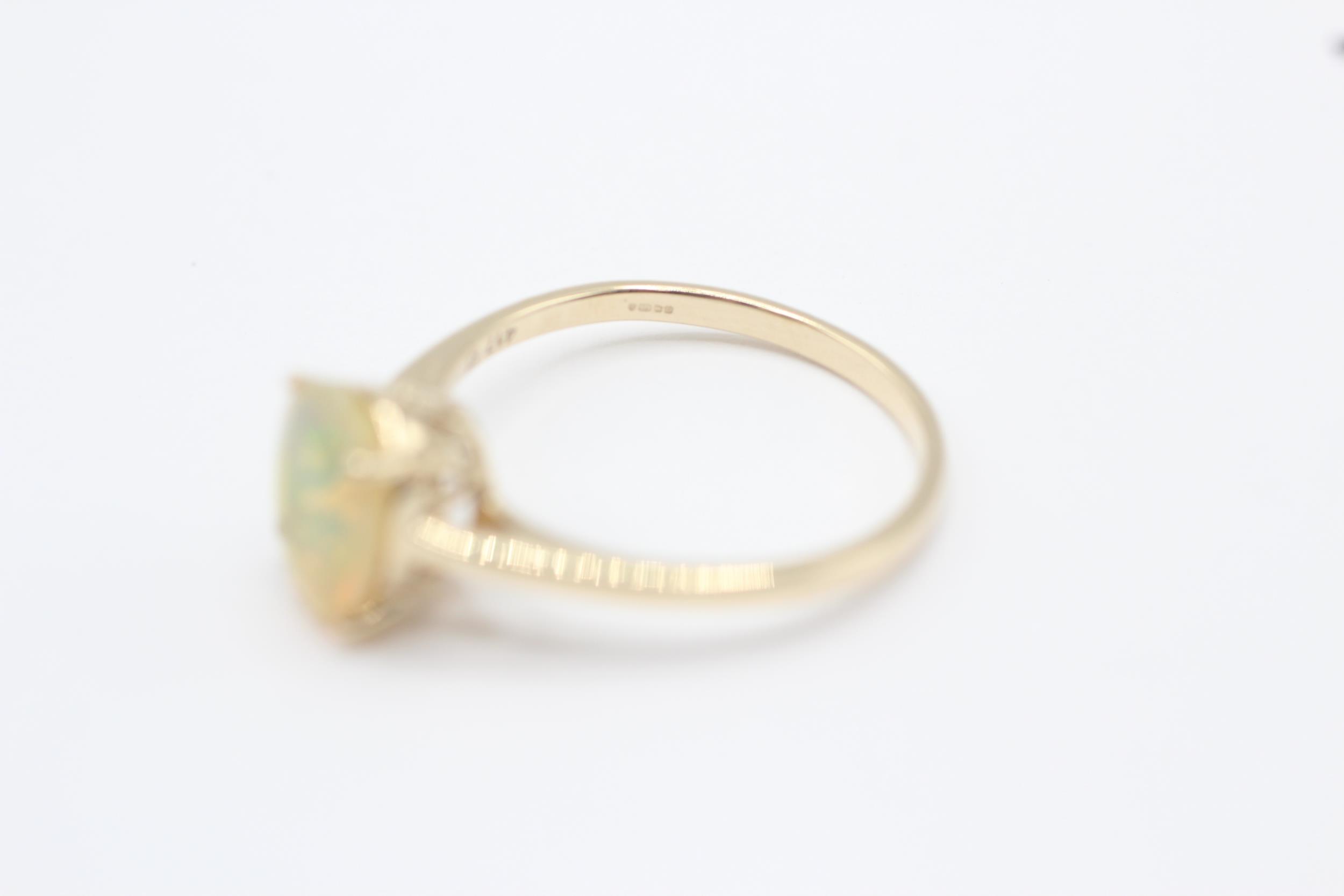 10ct gold opal singles stone ring Size S 2.4 g - Image 3 of 6