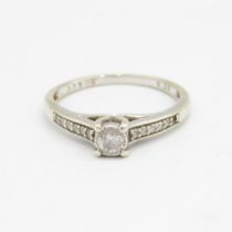 9ct gold round brilliant cut diamond single stone ring with diamond set shank Size O 1/2 2.3 g