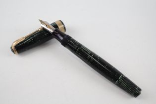 Vintage PARKER Vaccumatic Green Fountain Pen w/ 14ct Gold Nib WRITING - Dip Tested & WRITING In