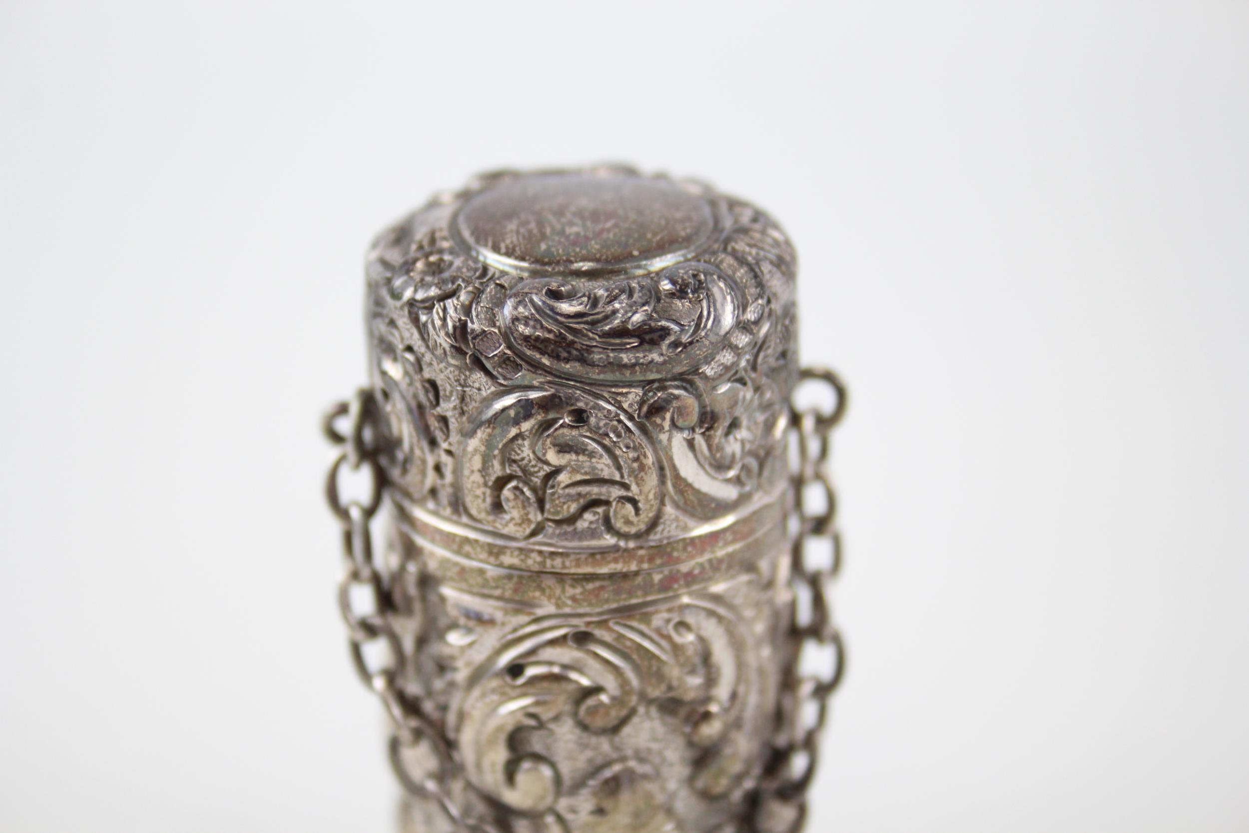 Antique Victorian 1898 London Sterling Silver S Mordan & Co Scent Bottle (71g) - Height - 6cm In - Image 2 of 5