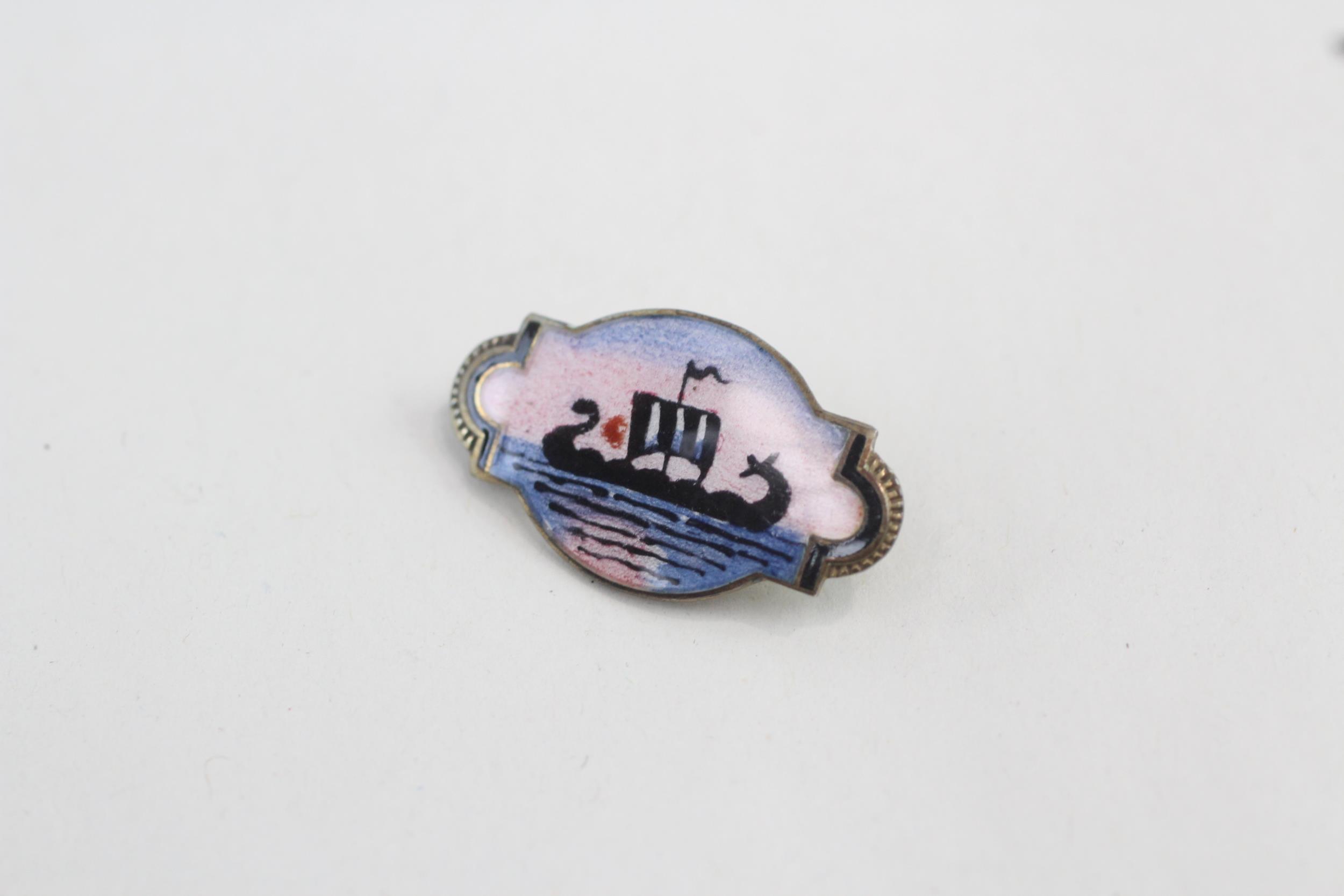 Silver enamel brooch by Askel Holmsen (3g) - Image 3 of 7