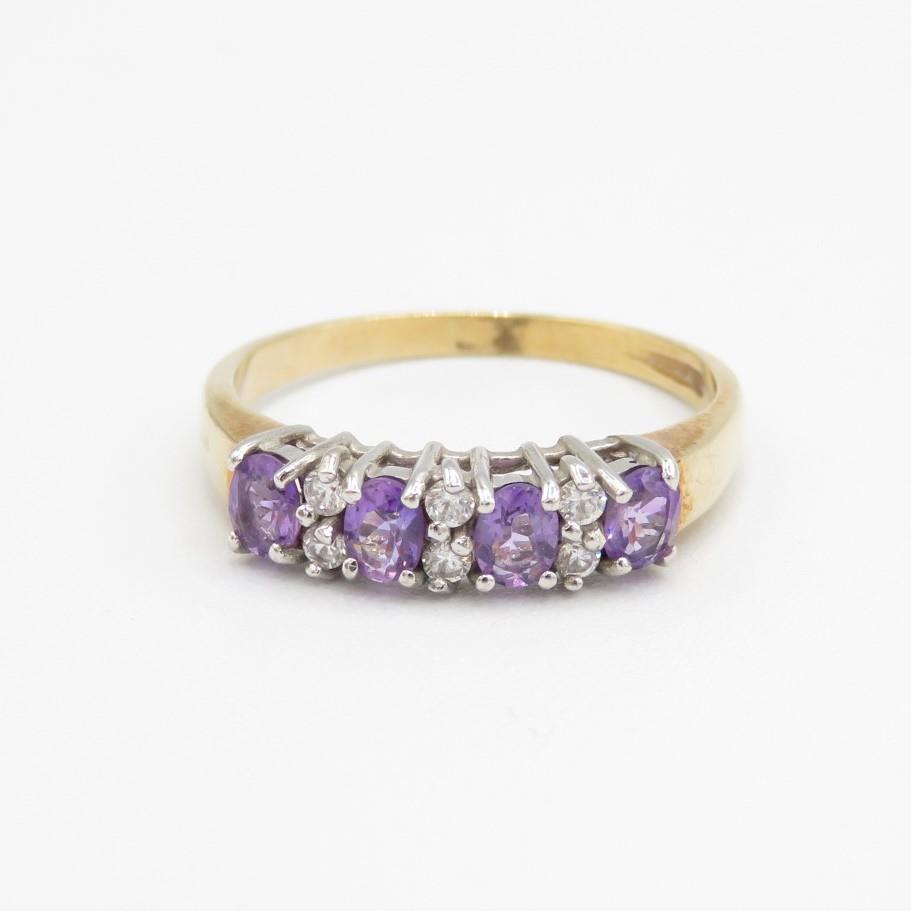 9ct gold amethyst four stone ring with cubic zirconia dividers Size R 1/2 2.6 g