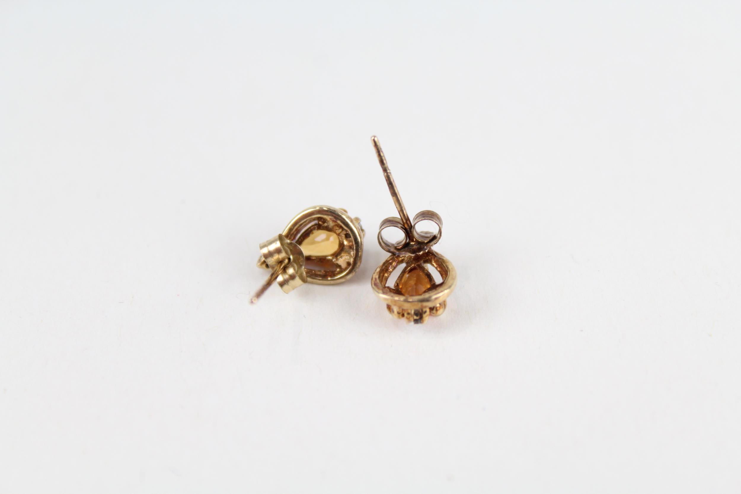 9ct gold pear cut yellow gemstone & white sapphire stud earrings with scroll backs - Image 4 of 4