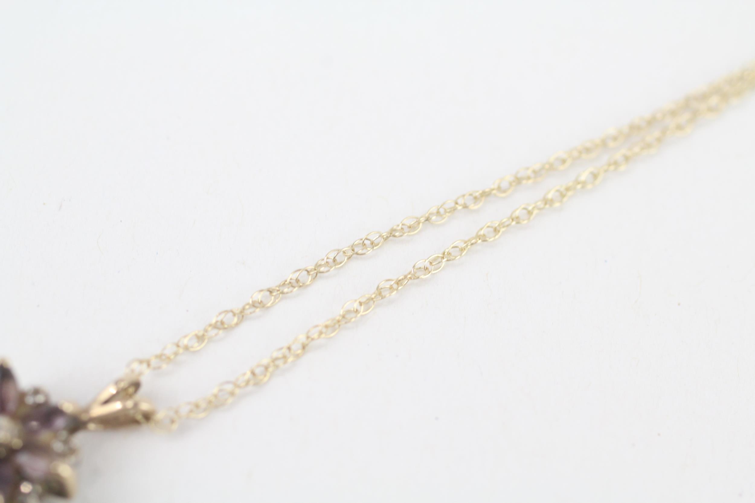 9ct gold diamond & purple gemstone floral cluster pendant necklace 1.7 g - Image 3 of 4