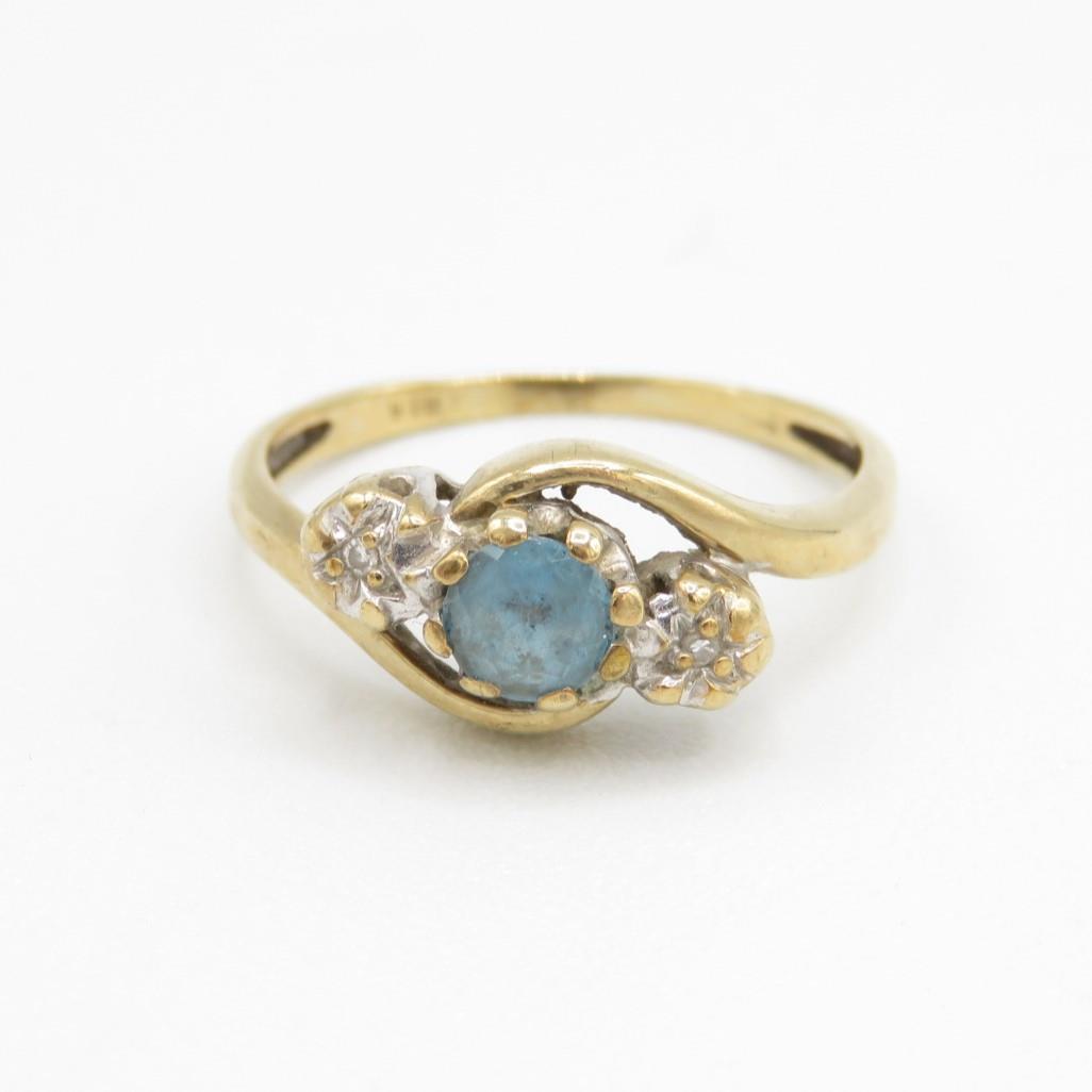 9ct gold vintage blue topaz & diamond three stone ring Size K