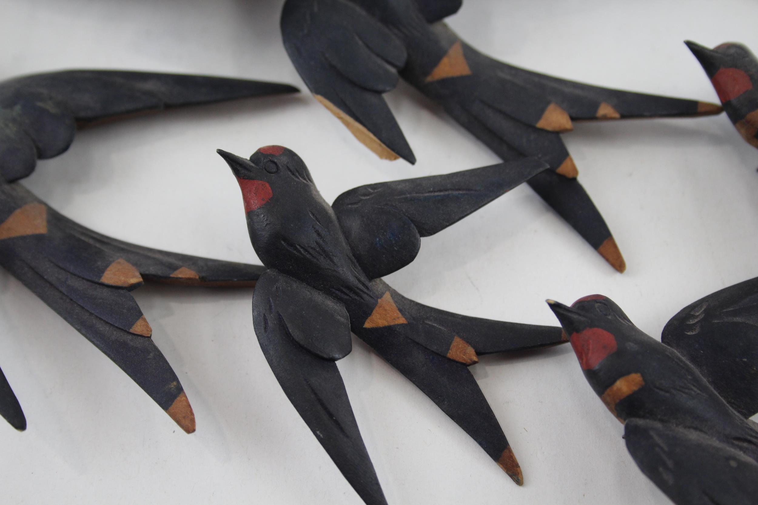 7 x Antique Hand Carded African Wooden Birds In Flight Wall Decorations - Diameter of Largest - 14cm - Image 6 of 9