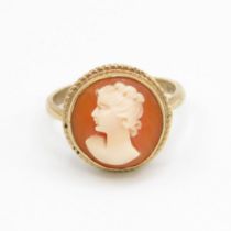 9ct gold shell cameo dress ring Size N 3.2 g