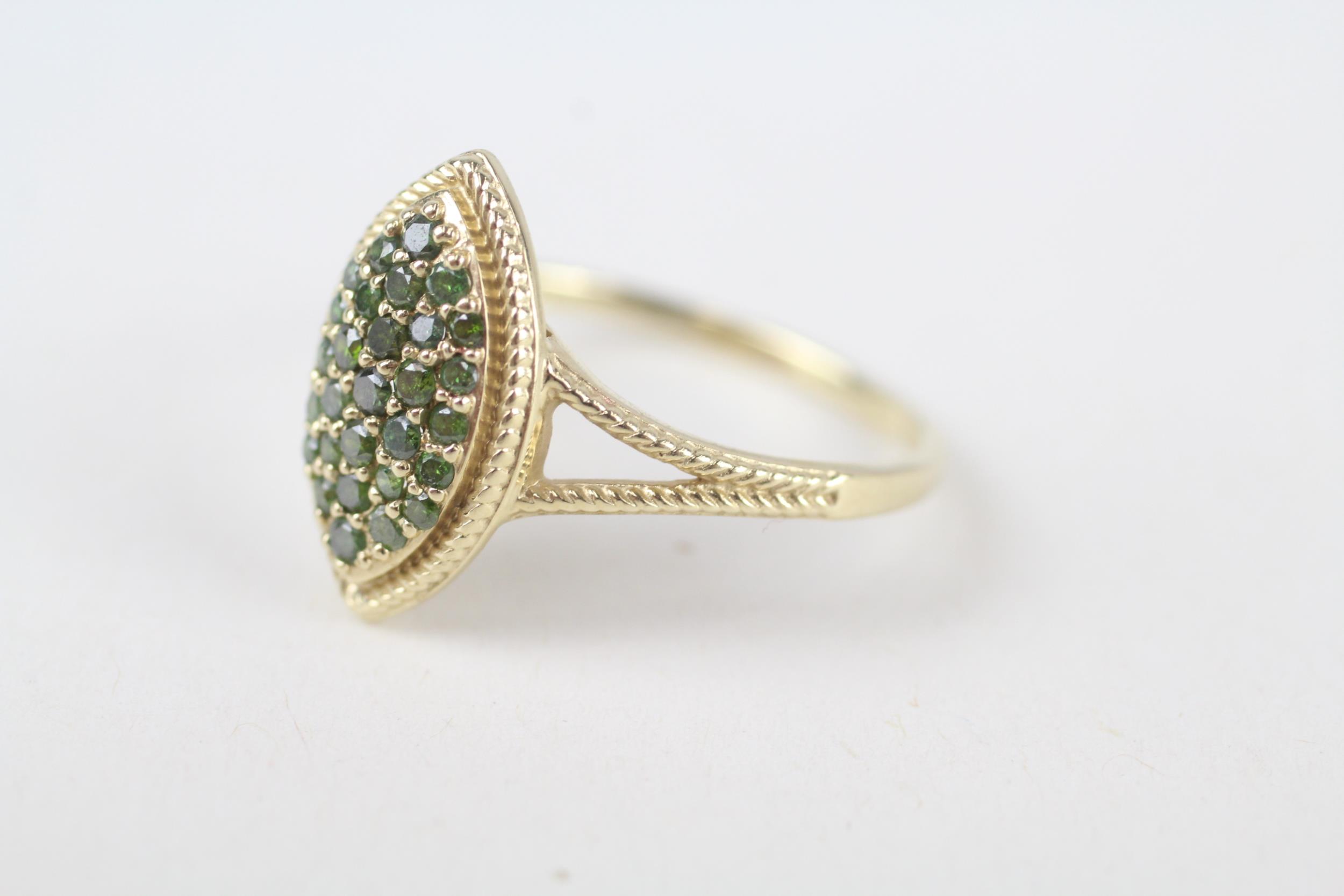 9ct gold enhanced green diamond marquise shaped cluster ring with split shank Size T 1/2 3.1 g - Image 4 of 5