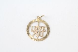 9ct gold vintage 'I love you' pendant 1.2 g