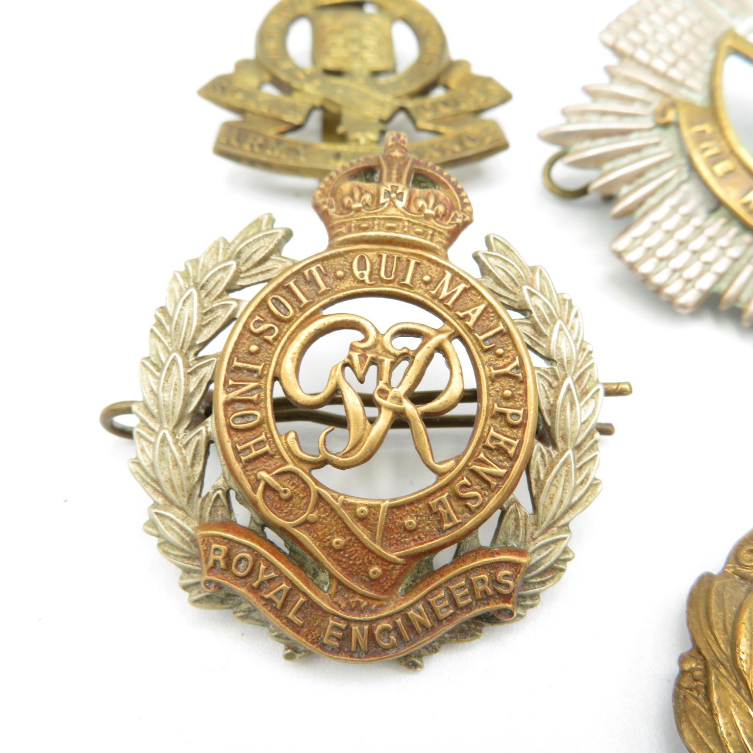 15x Military cap badges including Royal Scots Army Air Corps etc. - - Image 14 of 16