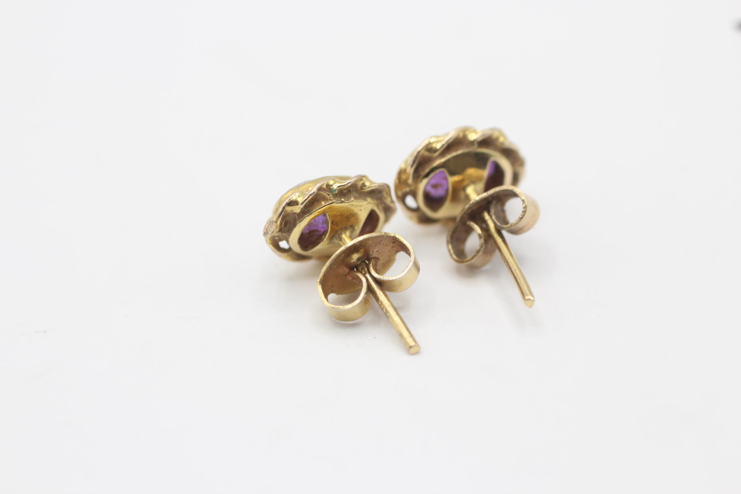 9ct gold oval amethyst single stone stud earrings - Image 4 of 5