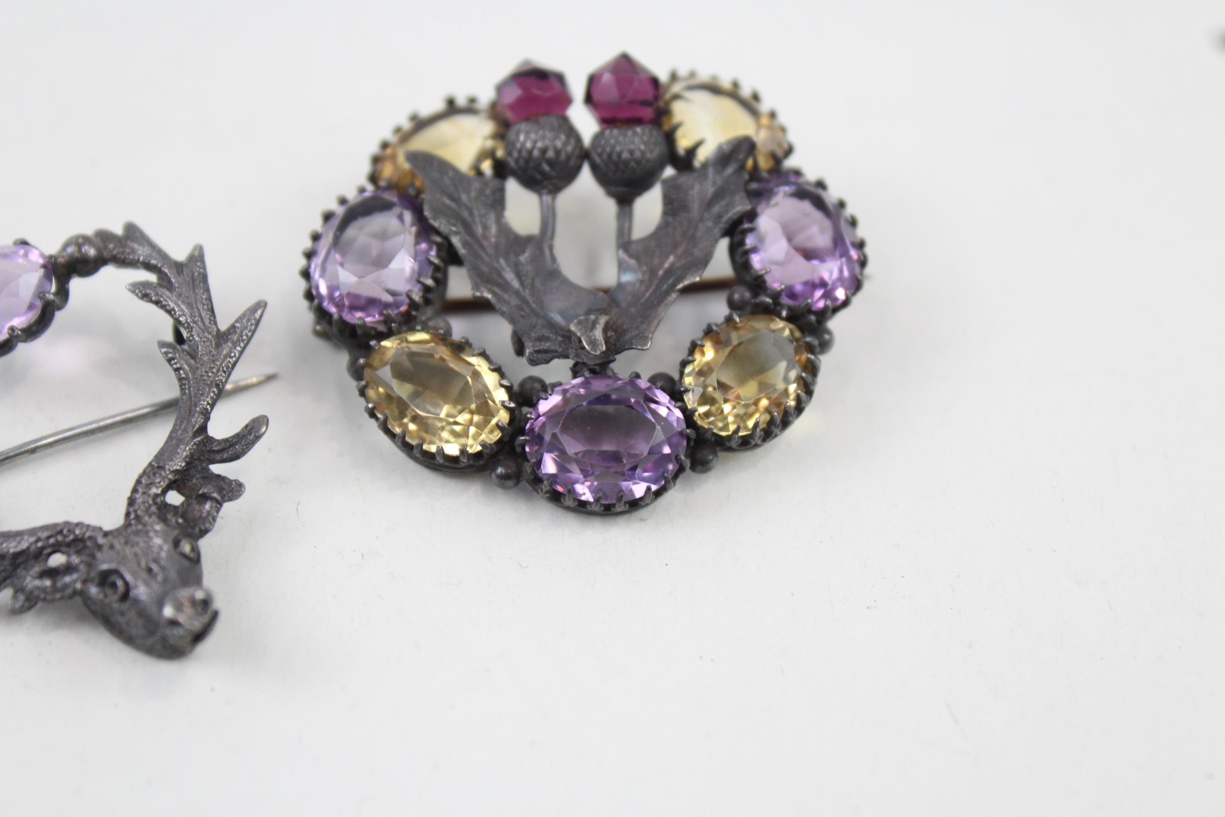 Two silver Scottish brooches with Amethyst & Citrine (17g) - Image 4 of 8