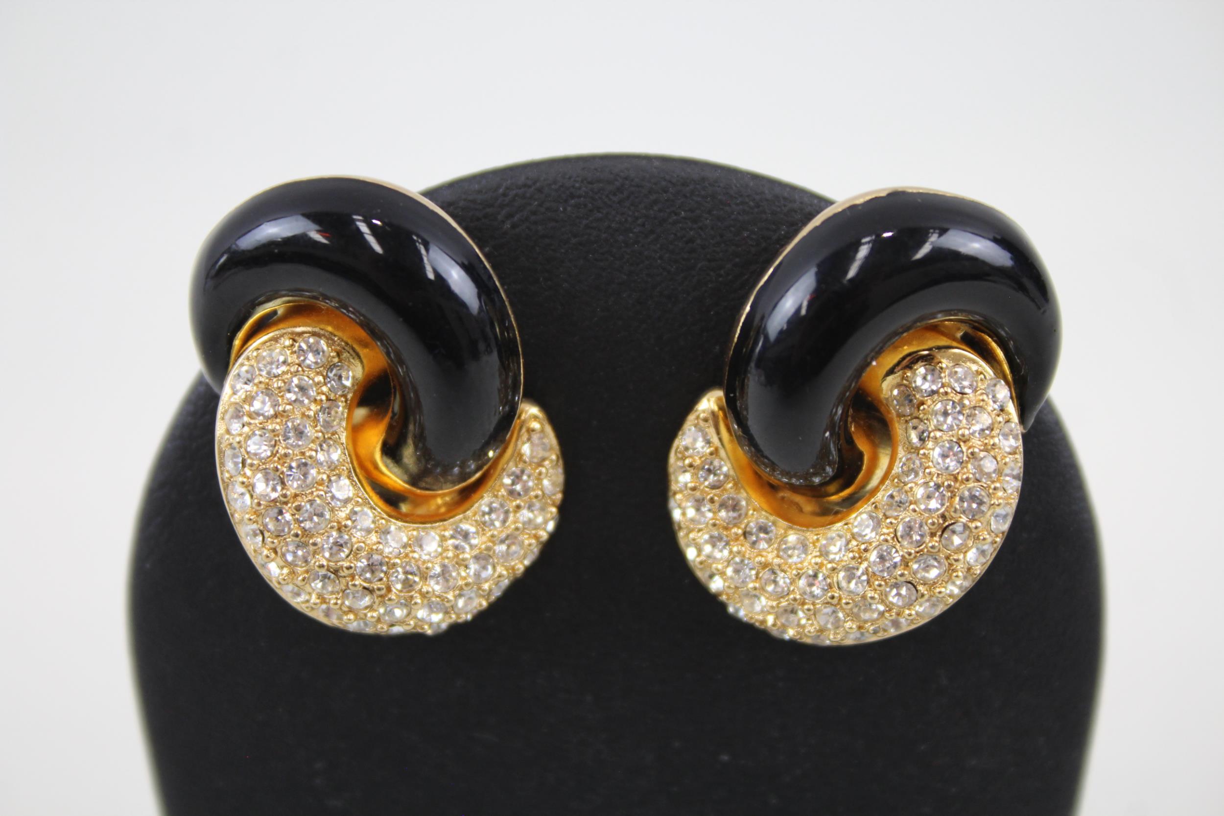 Pair of gold tone enamel and rhinestone clip on earrings by designer Christian Dior (23g) - Image 2 of 5