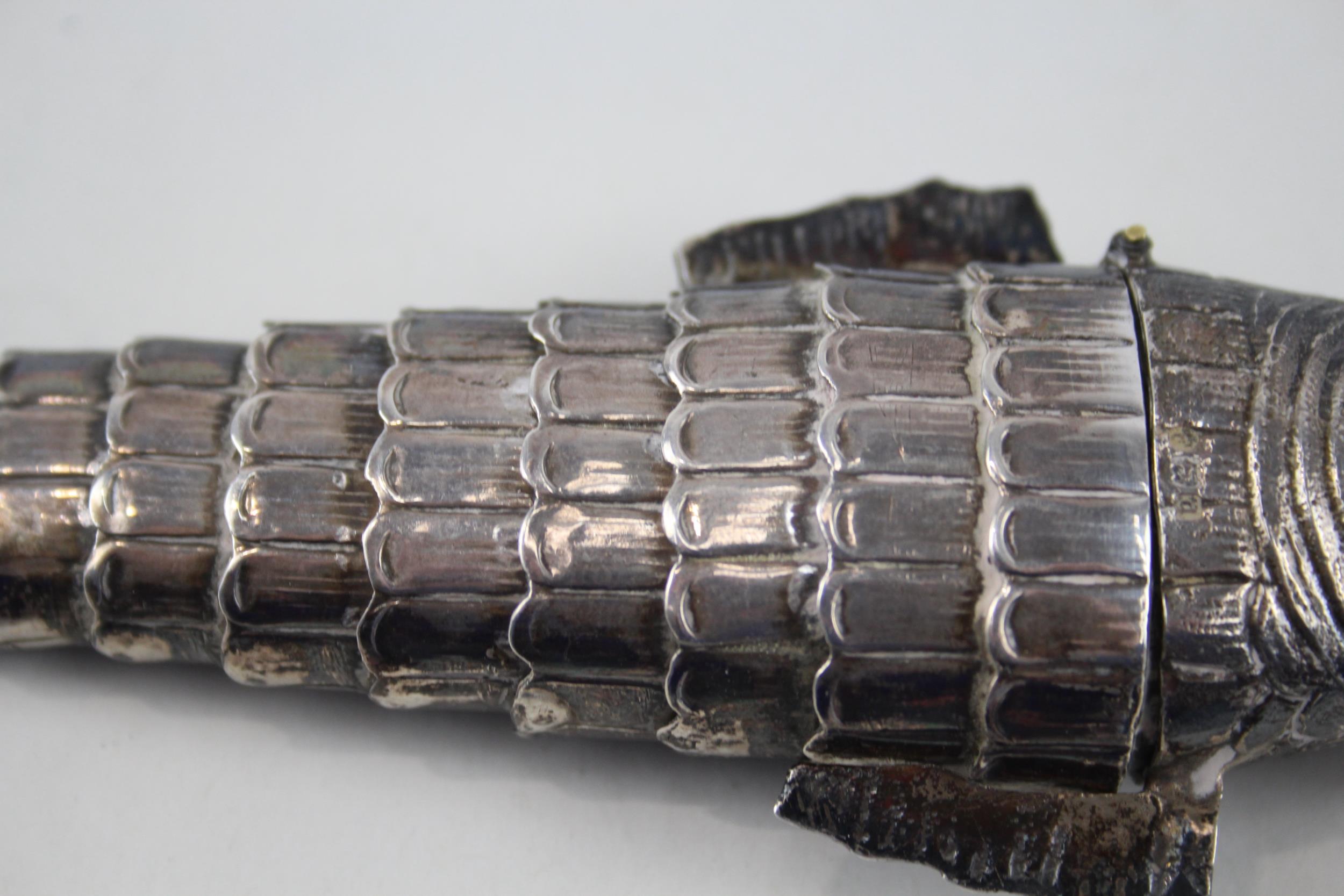 Antique Victorian 1899 London Sterling Silver Articulated Fish Snuff Box (92g) - Maker - William - Image 3 of 8