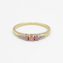 9ct gold pink diamond three stone ring with diamond sides Size N 1/2 1.2 g