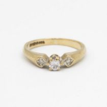 9ct gold vintage diamond three stone ring Size I 1.8 g