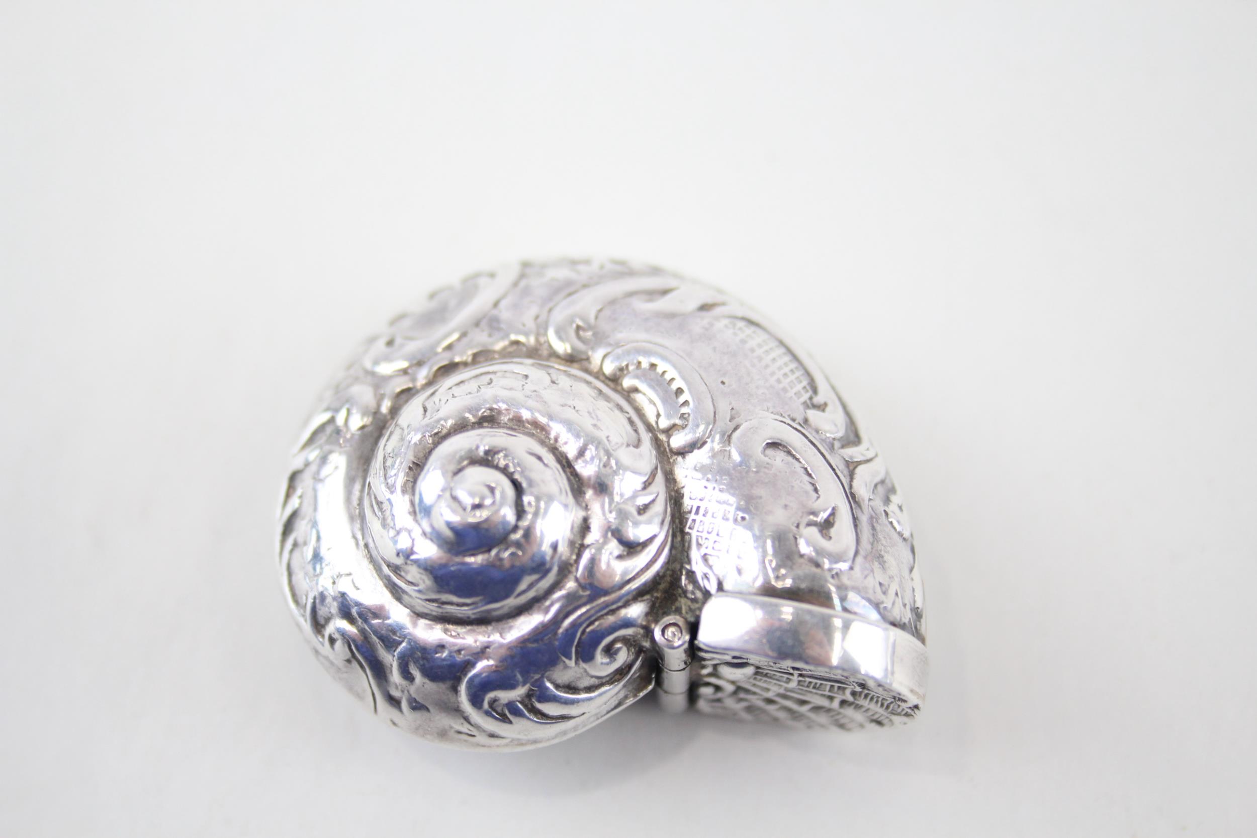 Vintage Stamped .925 Sterling Silver Nautilus Shell Snuff / Trinket Box (18g) - Diameter - 5cm In - Image 2 of 4