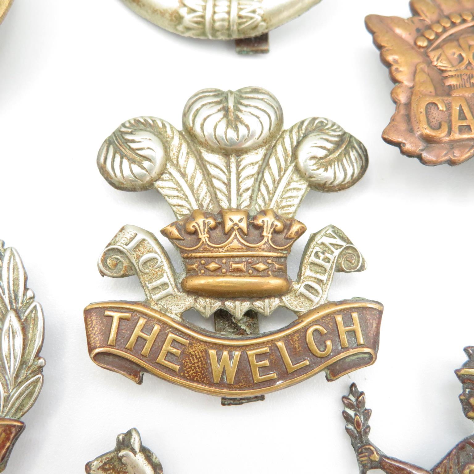 18x Military cap badges including Royal Scots Fusiliers and Lancers etc. - - Image 13 of 19