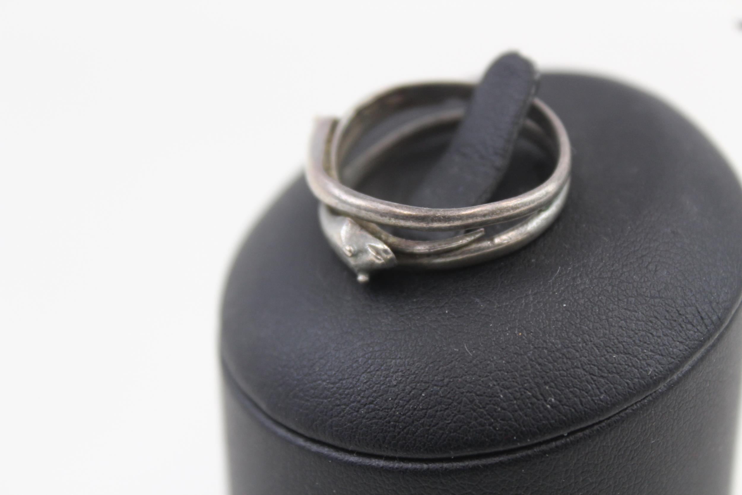 Silver Victorian double snake ring (4g) - Image 5 of 5