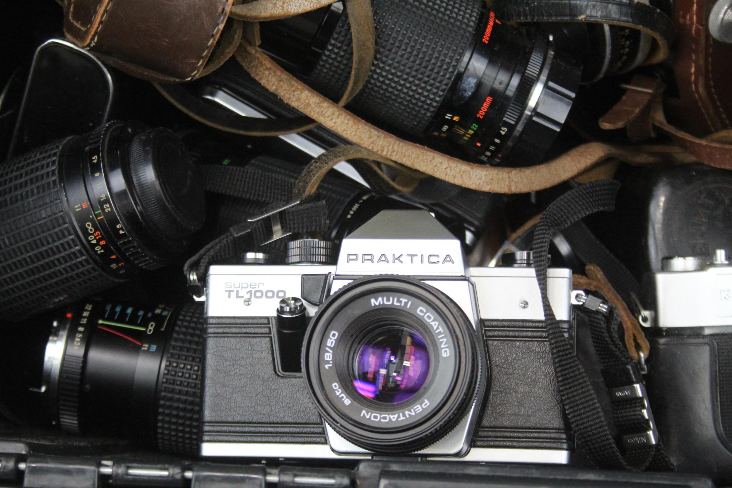 SLR Vintage Film Cameras Inc Canon, Pentax, Minolta Etc w/ Misc Lenses Job Lot - SLR Vintage Film - Image 3 of 6