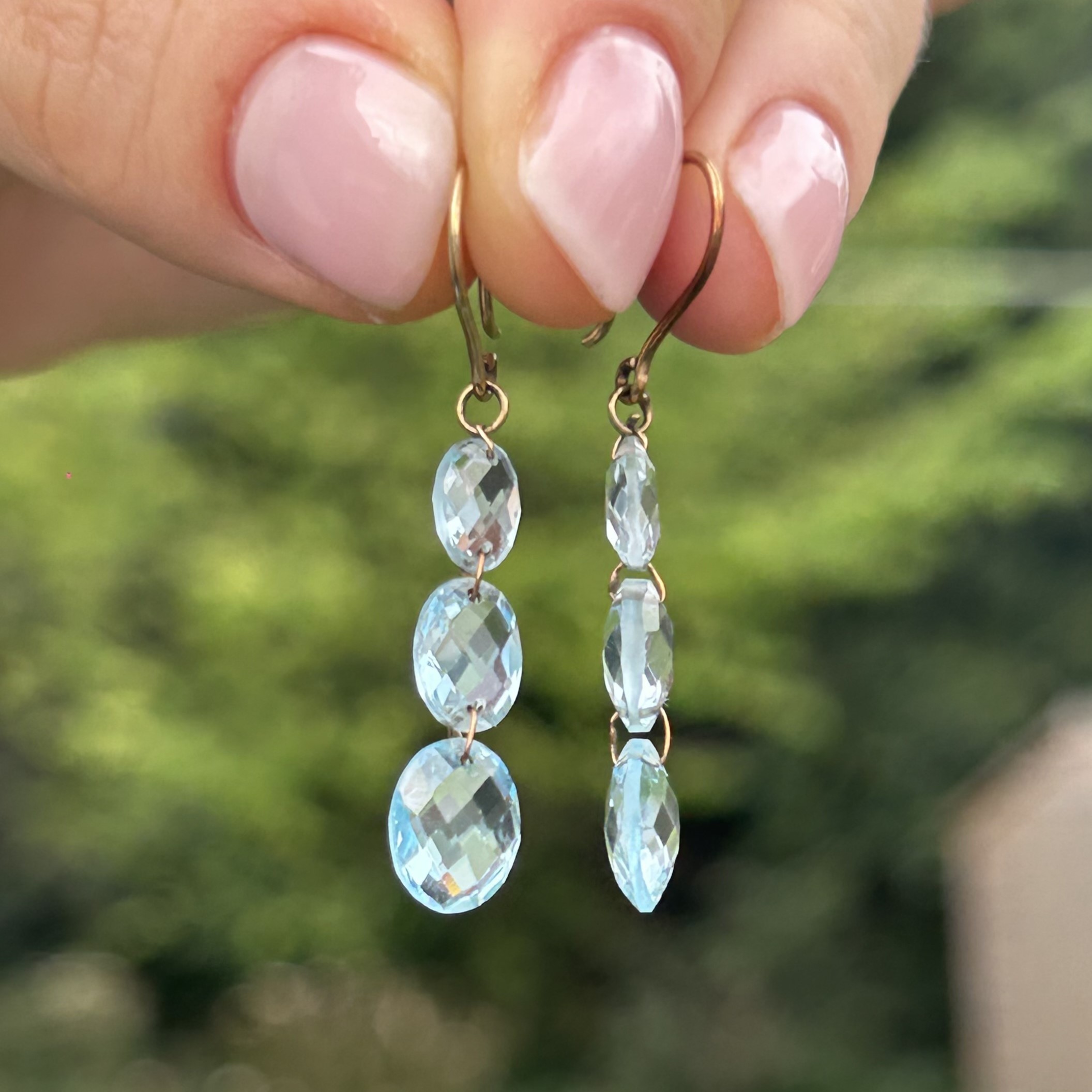 9ct gold faceted blue topaz drop earrings with French hooks 2.1 g