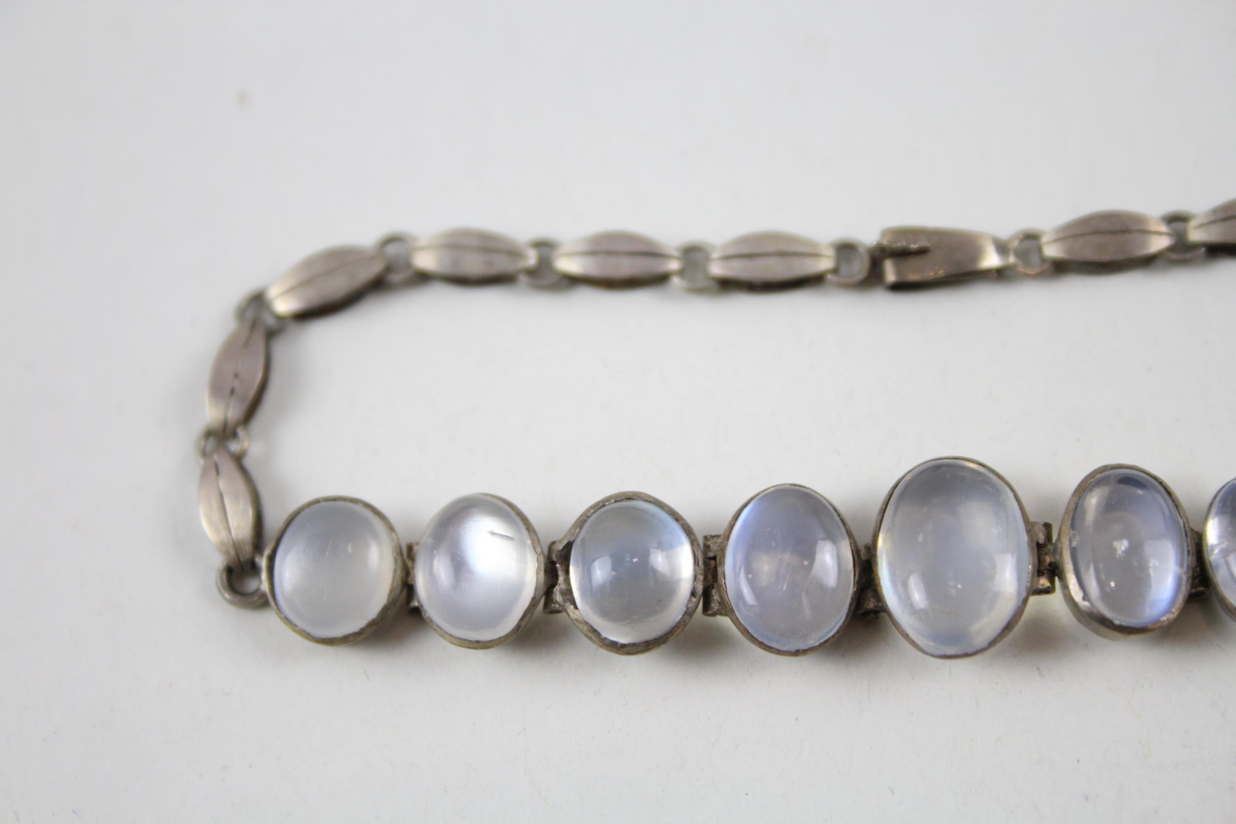 Silver Moonstone panel bracelet (7g) - Image 2 of 5