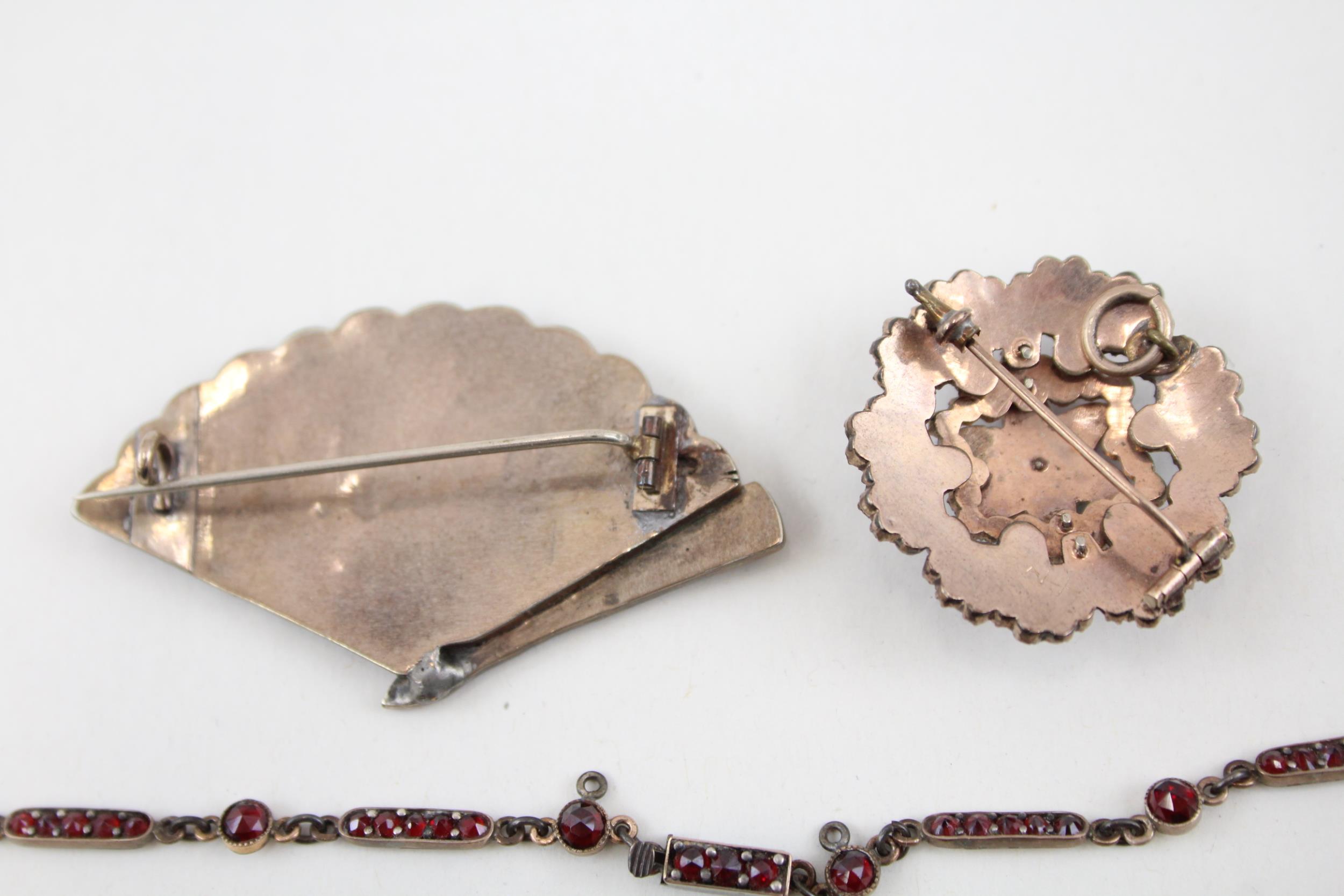 A collection of antique Bohemian Garnet jewellery (27g) - Image 4 of 8