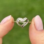 9ct gold diamond openwork heart ring Size L 1.3 g